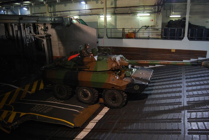 Các loại vũ khí, thiết bị quân sự có trong biên chế của chiến hạm đổ độ Mistral (L9013)